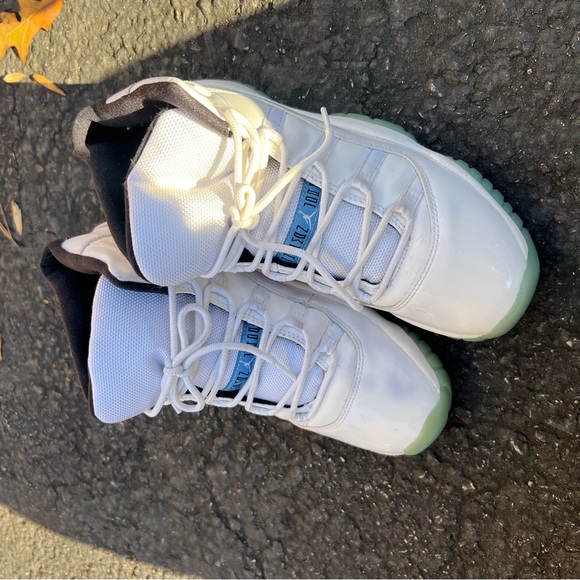 USED retro jordan 11s - Picture 3 of 12
